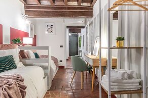 Wine Apartments Florence Ciliegiolo