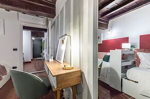 Wine Apartments Florence Ciliegiolo