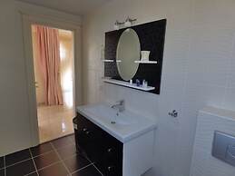 Villa Helios 11 by Elm