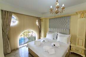 Villa Helios 3 by Elm