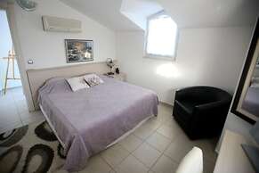 Villa Helios 1 by Elm