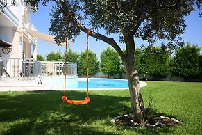 Villa Helios 1 by Elm