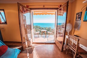 Beautiful Studio with Brilliant Views