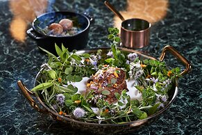 Katikies Garden Santorini - The Leading Hotels Of The World