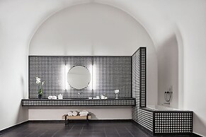 Katikies Garden Santorini - The Leading Hotels Of The World