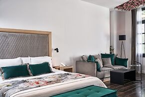 Katikies Garden Santorini - The Leading Hotels Of The World