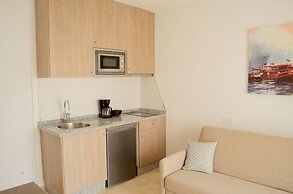 Klayman Olivina Aparthotel