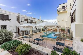 Klayman Olivina Aparthotel