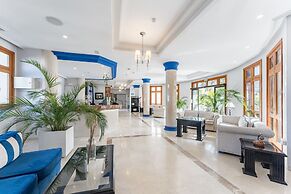 Klayman Olivina Aparthotel