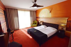 Eco Therma Village - Free Parking & Private Beach & Mineral Pool