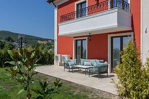 Eco Therma Village - Free Parking & Private Beach & Mineral Pool