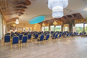 Eco Therma Village - Free Parking & Private Beach & Mineral Pool