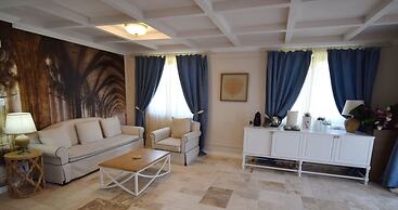 Eco Therma Village - Free Parking & Private Beach & Mineral Pool