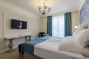 Eco Therma Village - Free Parking & Private Beach & Mineral Pool