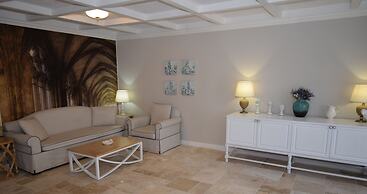 Eco Therma Village - Free Parking & Private Beach & Mineral Pool