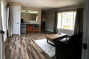 Rellik House. Winery and Alpaca Farm