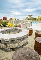 Rellik House. Winery and Alpaca Farm