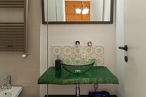 B&B Lotus House