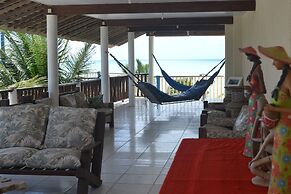 Jacuma's Lodge Hotel
