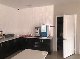 Budget Host Inn and Suites