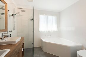 Cetacea Luxury Apartments