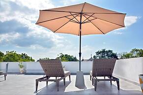 Negombo New Queen's Palace