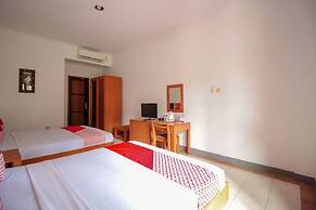 OYO 370 Hotel Sofia Pangandaran