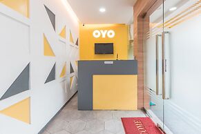 OYO 386 Hey Hotel