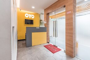 OYO 386 Hey Hotel