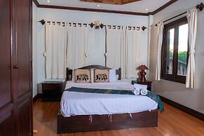 Y Not Lao Villa