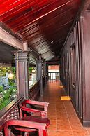 Y Not Lao Villa