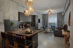 LeGeo-Luxurious Athenian Apartment