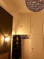 Renovated minimal aptm next to metro