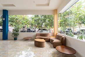 Capital O 436 Raz Residence