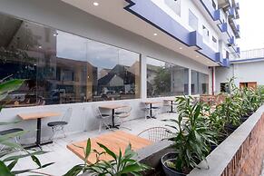 Capital O 436 Raz Residence