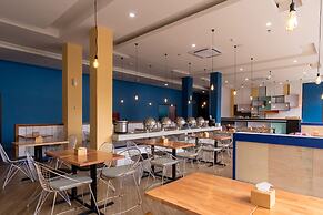 Capital O 436 Raz Residence