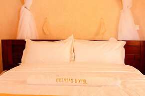 Prinias Hotel