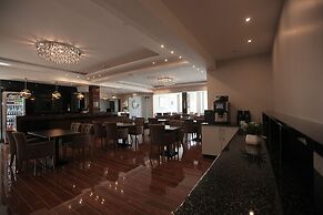 Hotel Starton am Ingolstadt Village