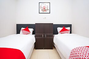 OYO 450 Semampir Residence