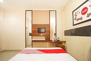 OYO 450 Semampir Residence