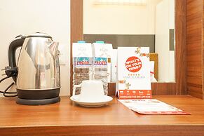 OYO 450 Semampir Residence