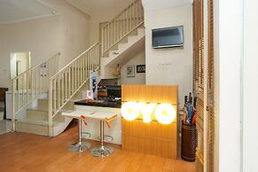 OYO 450 Semampir Residence