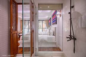 Lanna Oriental Hotel