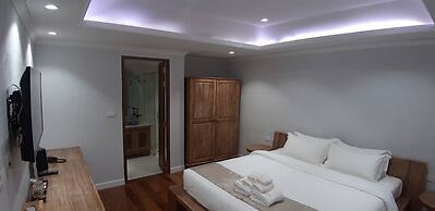 Lanna Oriental Hotel