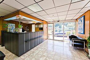 Beth-Shalom Hotel