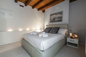 Venetian Exclusive Apartment R&R