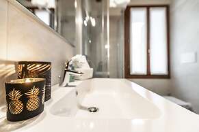 Venetian Exclusive Apartment R&R