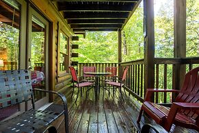 26 Bearfoot Landing 2 Bedroom Cabin by RedAwning