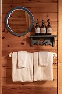 26 Bearfoot Landing 2 Bedroom Cabin by RedAwning