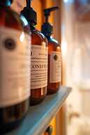 26 Bearfoot Landing 2 Bedroom Cabin by RedAwning